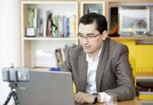 Președintele FRF a intrat în dialog cu suporterii naționalei