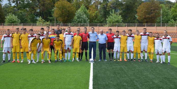 Inaugurarea terenului sintetic din Piatra Neamt