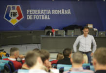 Premieră la cursurile arbitrilor de Liga 1: pregătire teoretică pentru VAR, la sediul FRF