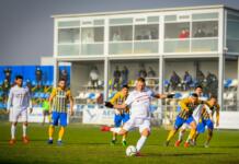 Cu un om în minus timp de o oră, Rapidul a învins la limită Aerostarul şi e la două puncte de lider