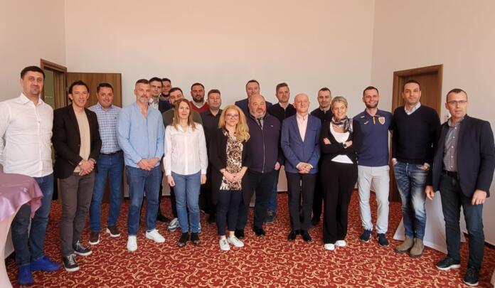 7f2eef53-ec9a-4726-8d2f-725d9c09edda