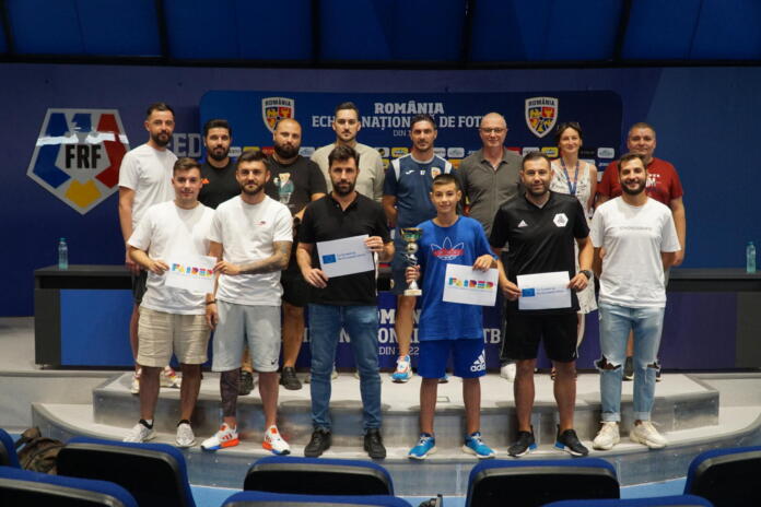 Echipa nationala a suporterilor 2